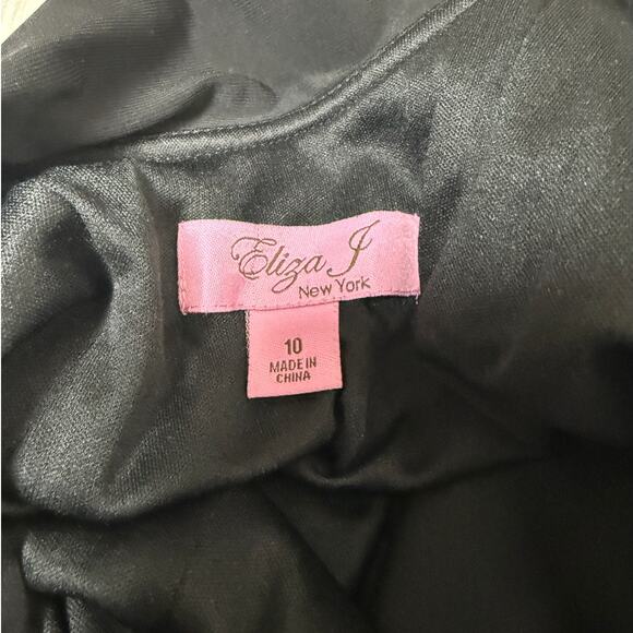 Eliza J Black Pleated V-Neck Sleeveless Sheath Dress Size 10 Classic Chic - Picture 10 of 14